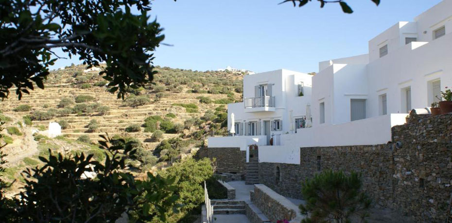 Petra and Fos rooms and studios - Sifnos